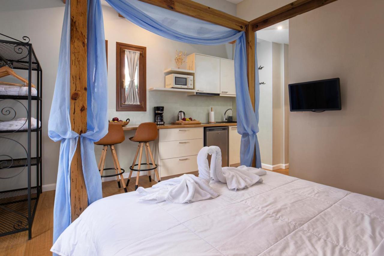 Andros 4 All Seasons Villas & Suites Ormos  외부 사진